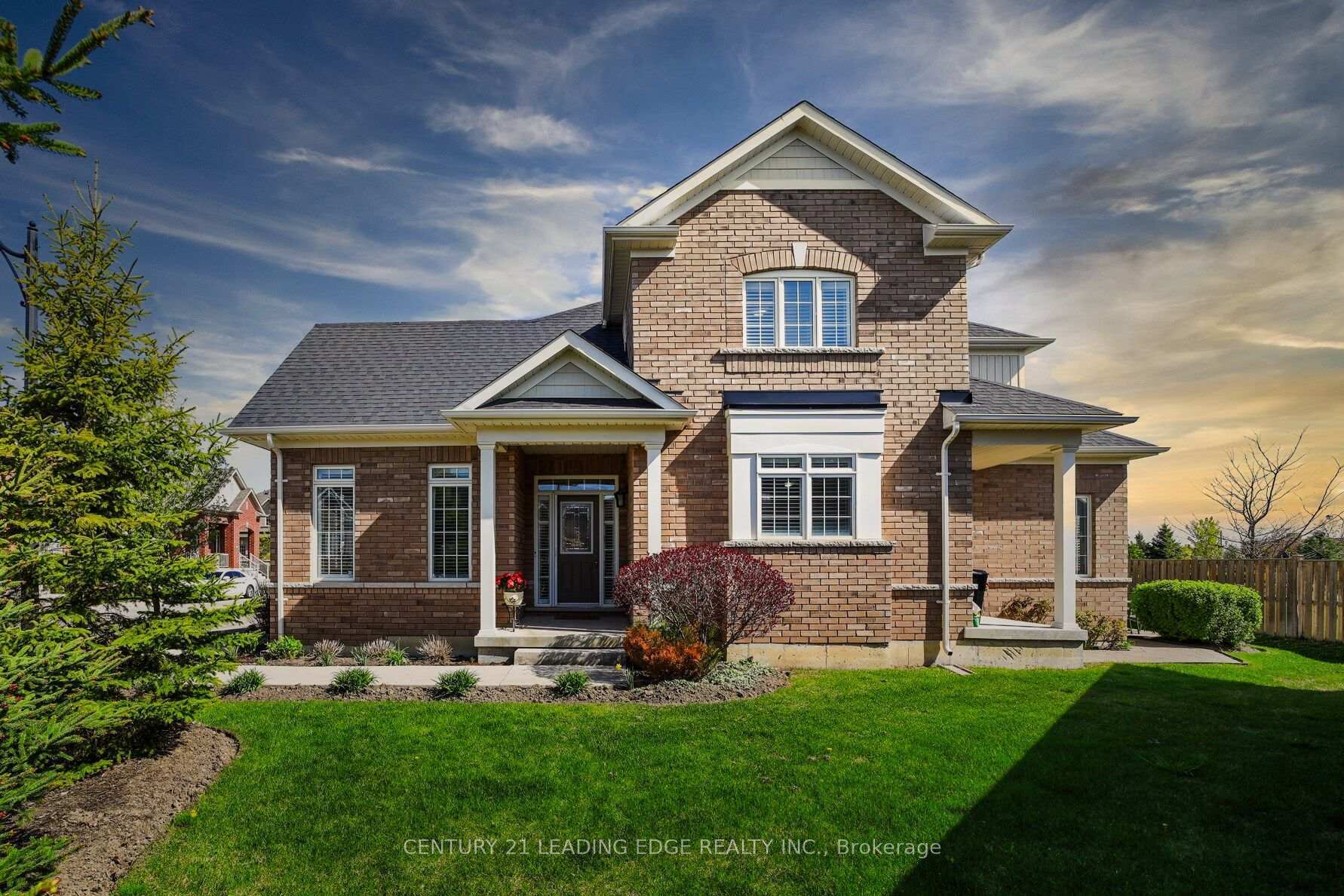 Photo de la propriété:  35 Lobelia Street  ON L6R 3Z6 