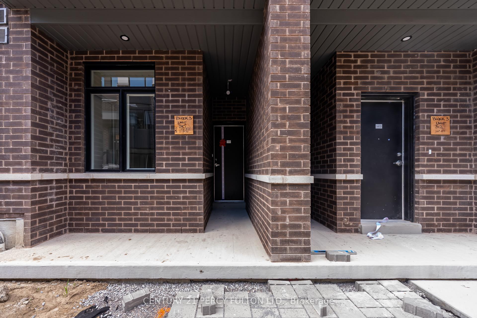 Photo de la propriété:  1695 Dersan Street 1410  ON L1X 0S9 