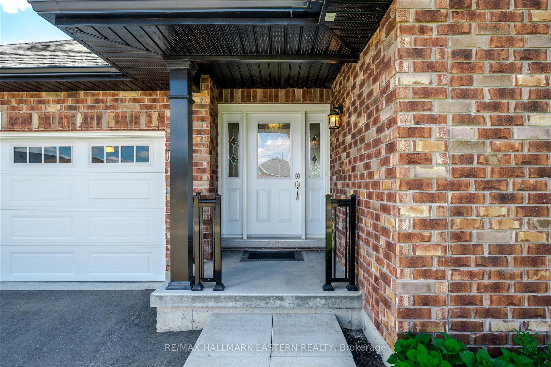 Property Photo: 82 Darrell Drain Crescent ON K0L 2V0