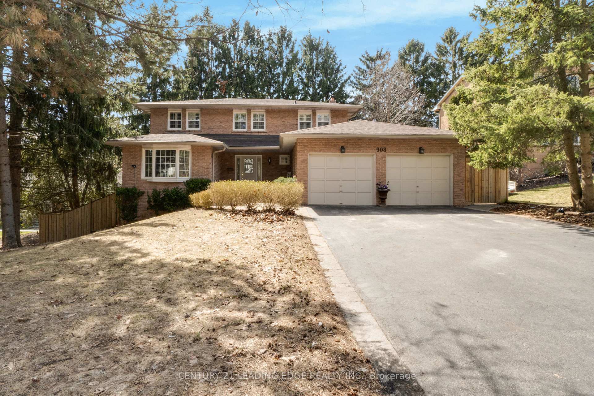 Photo de la propriété:  908 Bexhill Road Basement  ON L5H 3L1 