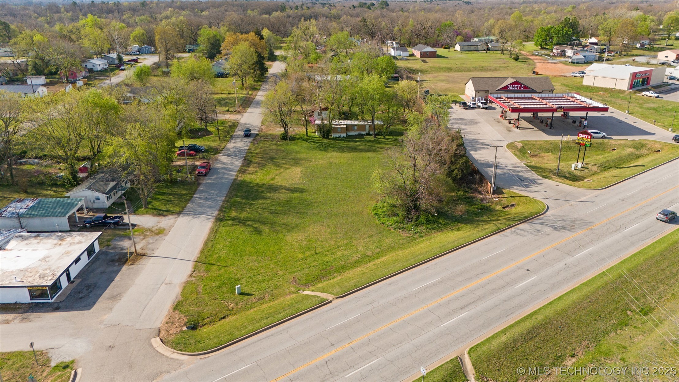 Property Photo: S Main OK 74346