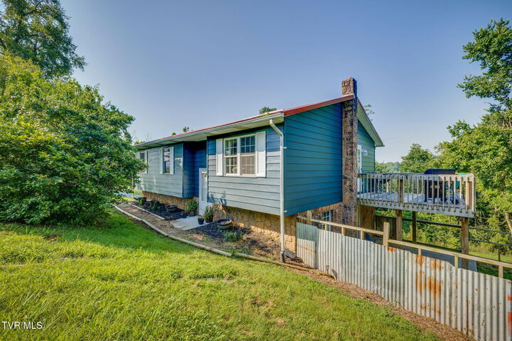 Property Photo: 250 Riggs Road TN 37694