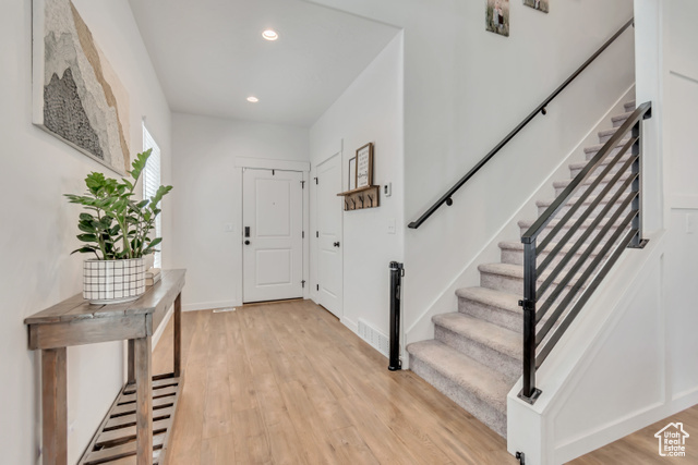 Property Photo: 9288 N Vernham Ln UT 84005