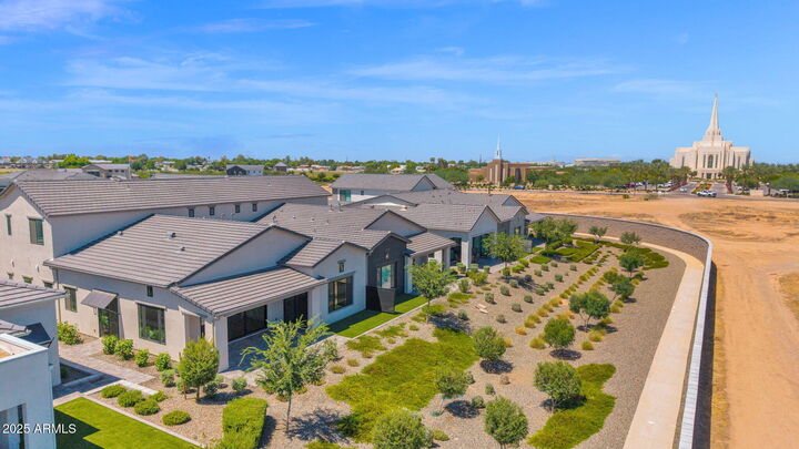 Property Photo:  2648 E Longhorn Court  AZ 85297 