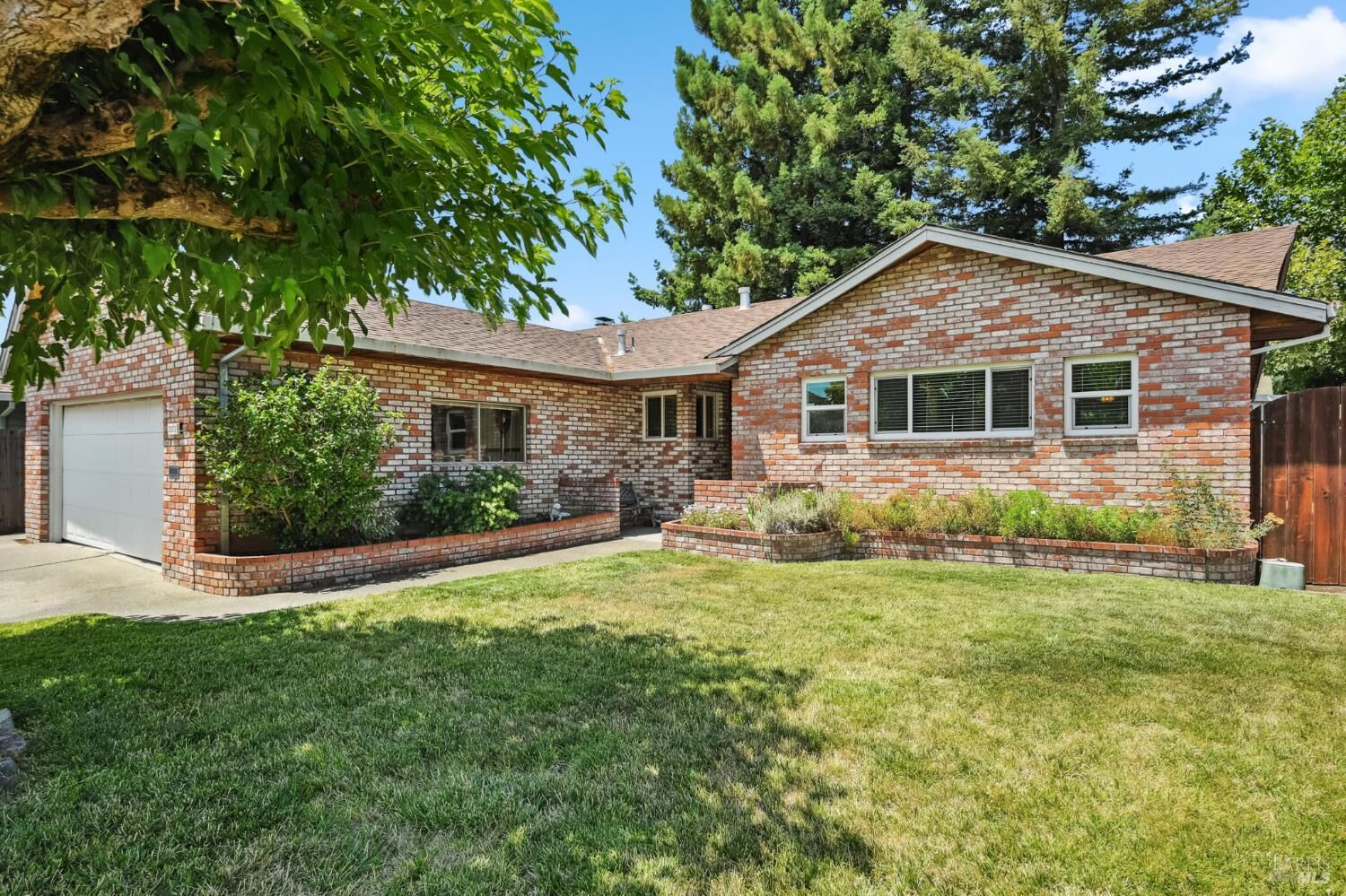 Property Photo:  2013 Knight Avenue  CA 94954 