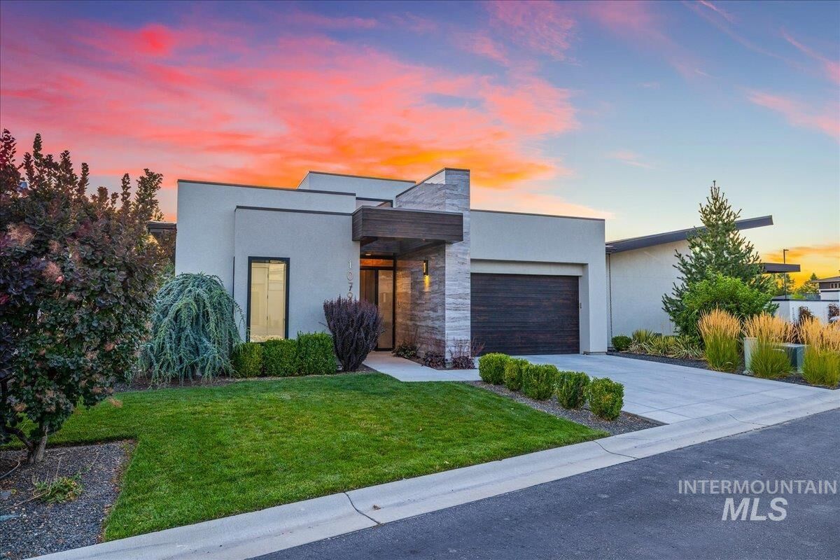 Property Photo:  1079 S Don Vincent Ln  ID 83616 