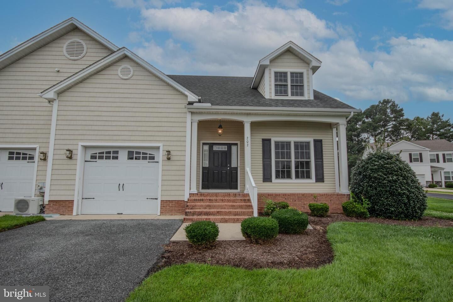 Property Photo: 202 Hunters Way MD 21804