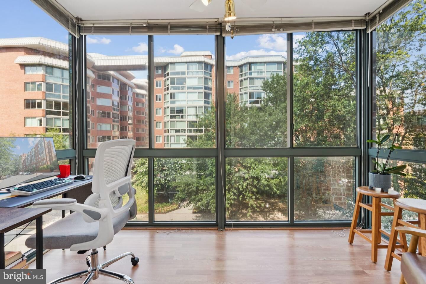 Property Photo: 1045 N Utah Street 2-406 VA 22201