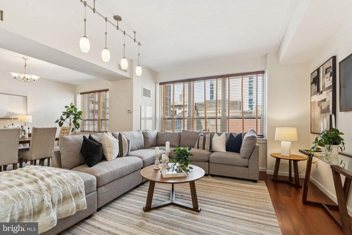 Property Photo: 1425 Locust Street 11E PA 19102