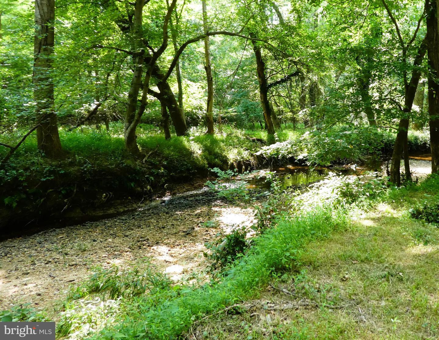 Property Photo: 3530 Morningside Drive VA 22031