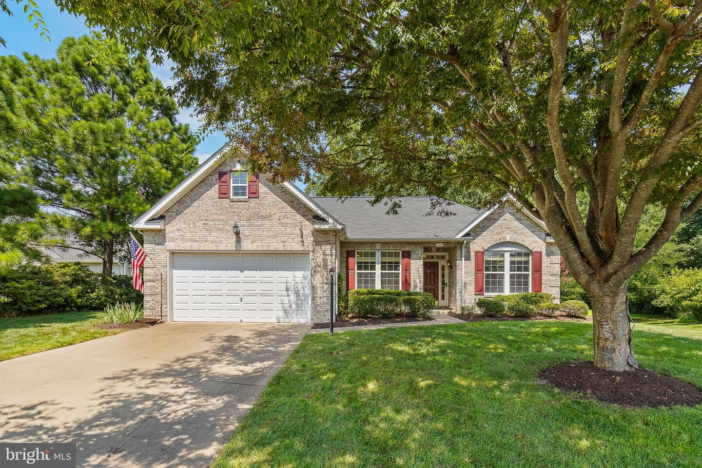 Property Photo:  16203 Rising Fawn Terrace  VA 22025 