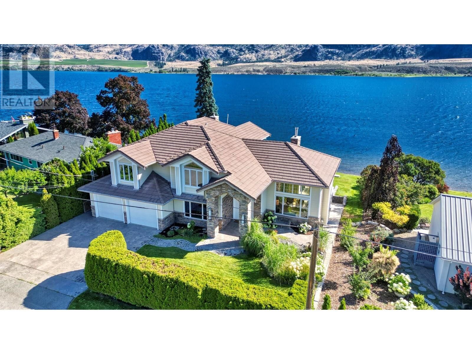 Property Photo: 10411 81st Street BC V0H 1V2