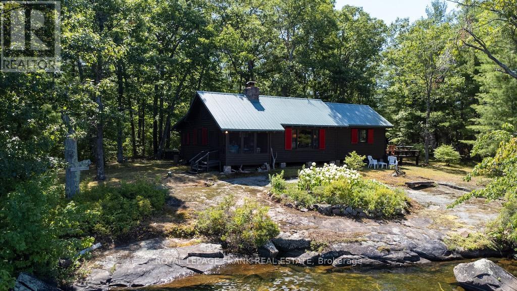Property Photo: 144/149 Island 22 Kasshabog Lake ON K0L 2H0