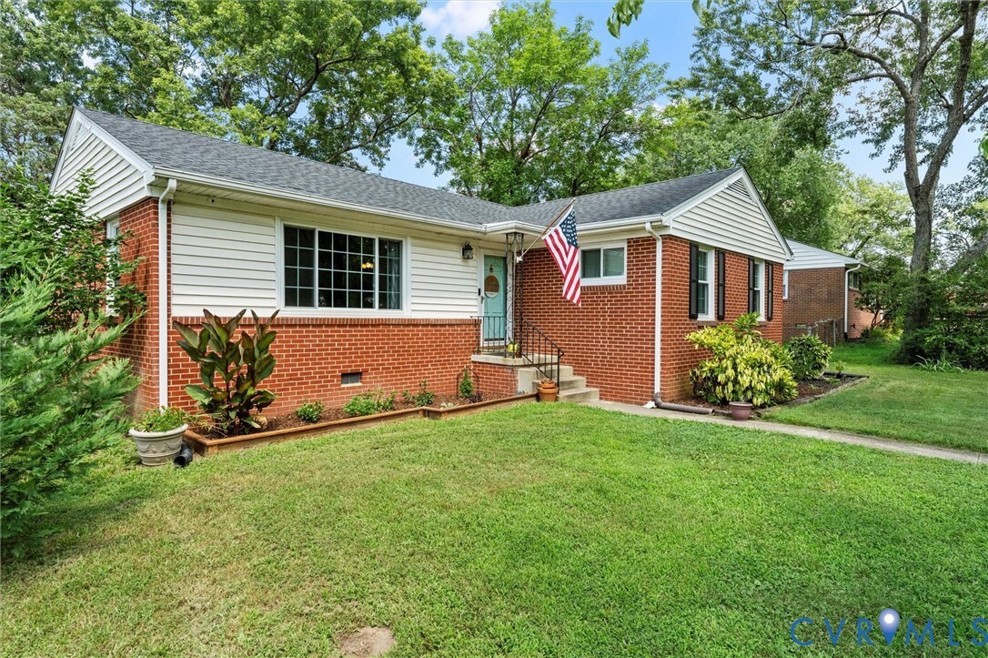 Property Photo: 9110 Huron Avenue VA 23294