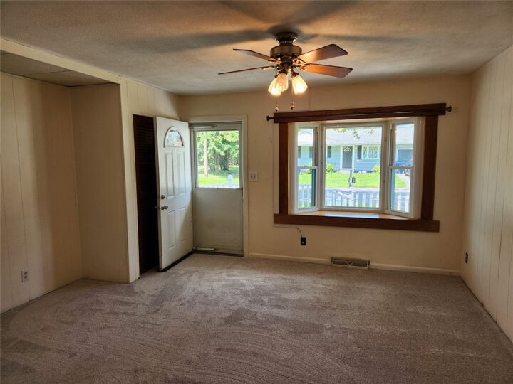 Property Photo: 2715 E 30th Street PA 16510