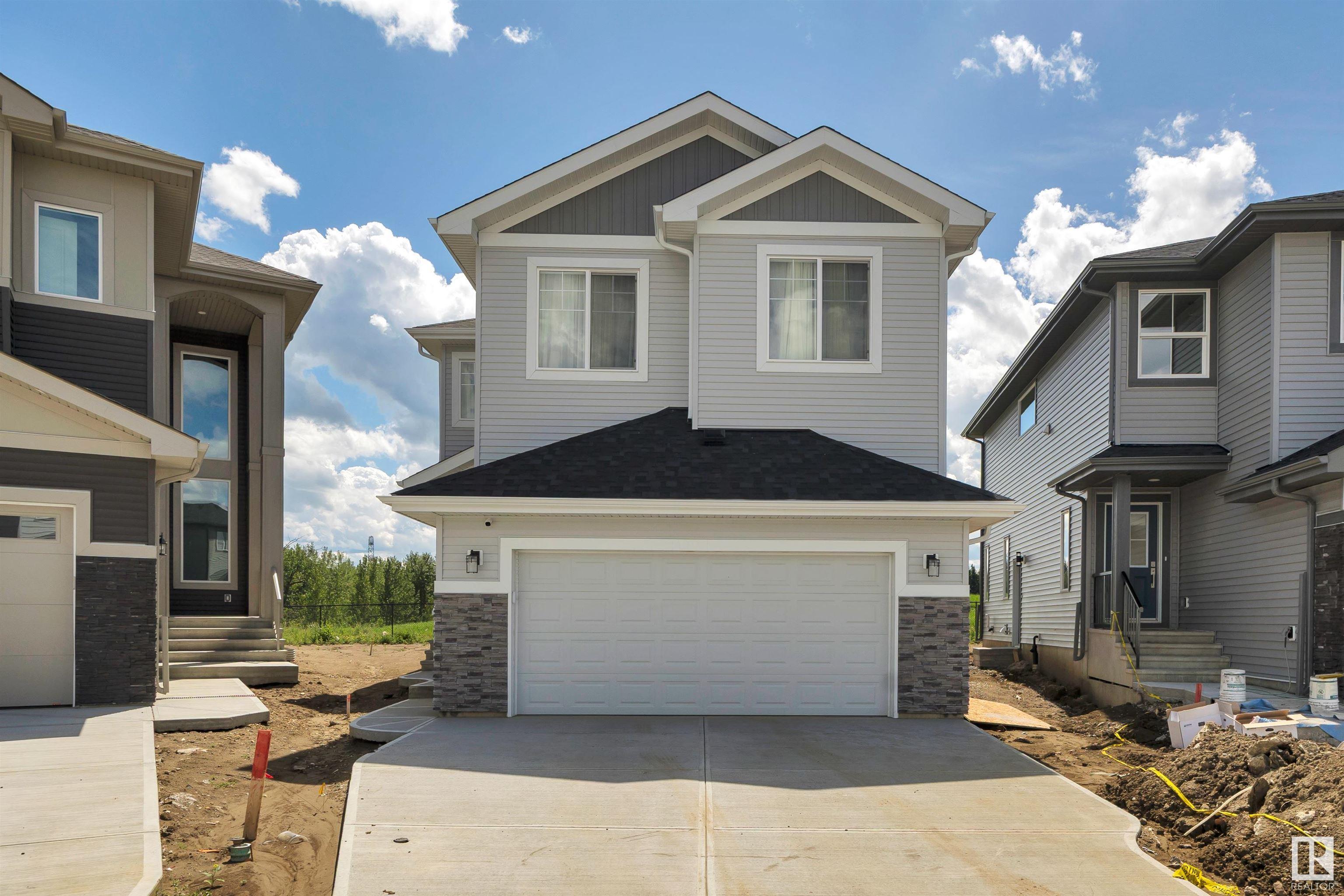 Property Photo: 1439 11 Avenue NW AB T6T 2W4