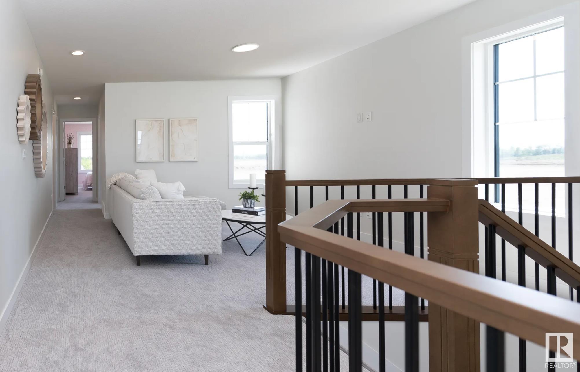 Property Photo:  1524 11 Avenue NW  AB T6T 2W4 