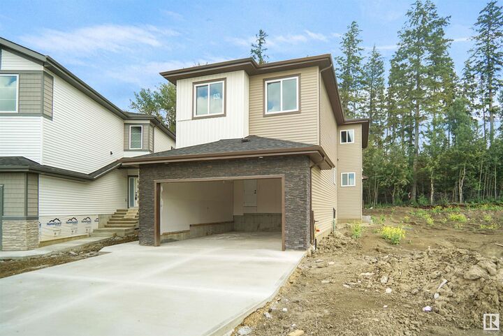 Property Photo: 53 Meadowgrove Lane AB T7X 0W2