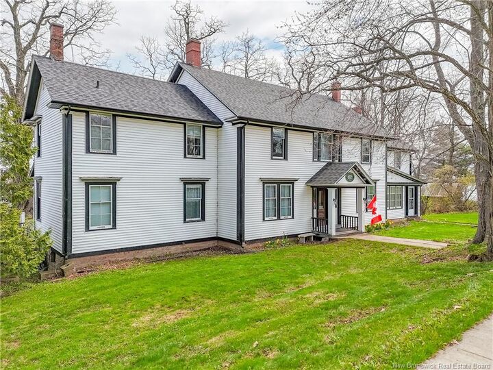 Property Photo:  74 Front Street  NB E5M 1A1 