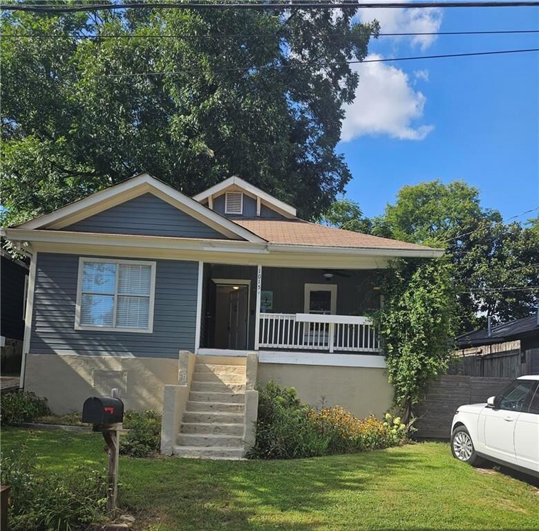 Property Photo:  1015 Michigan Avenue NW  GA 30314 