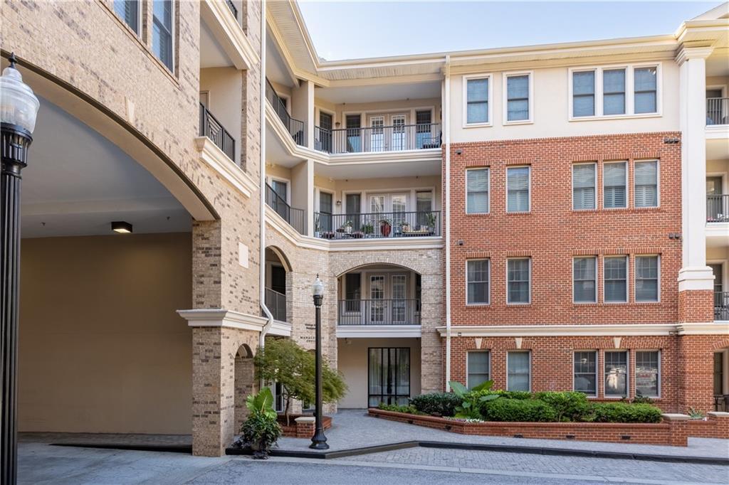 Property Photo: 3621 Vinings Slope SE 2516 GA 30339