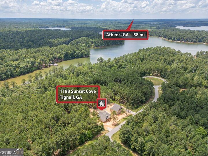 Property Photo: 1198 Sunset Cove GA 30668