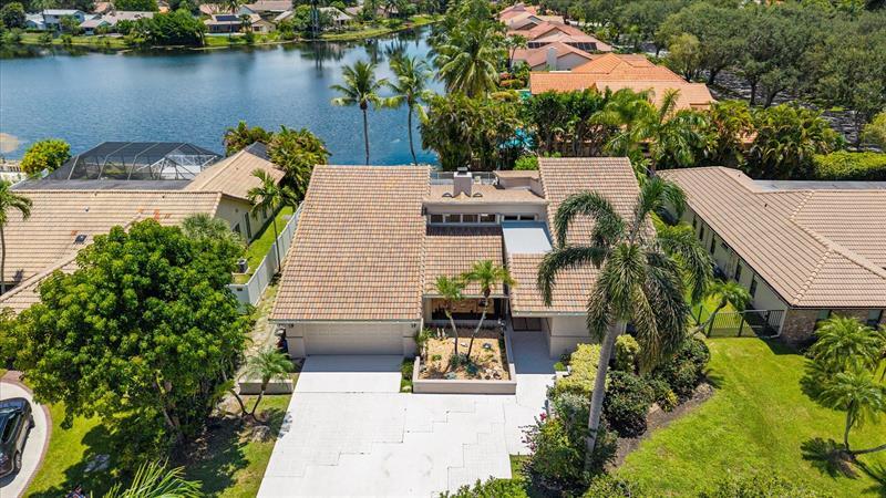 Property Photo: 1024 NW 99th Ave FL 33322