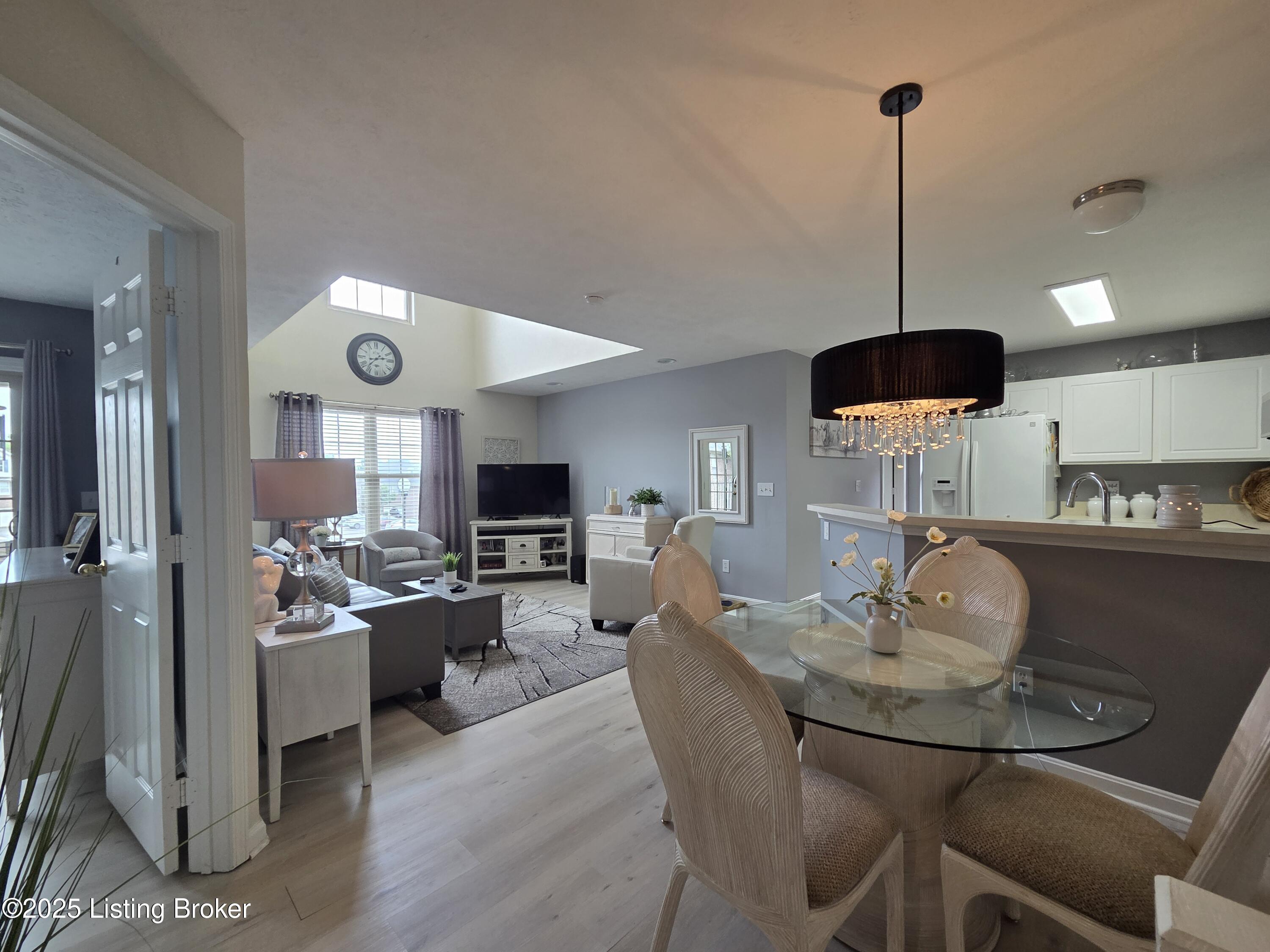 Property Photo: 8420 Grand Trevi Dr KY 40228