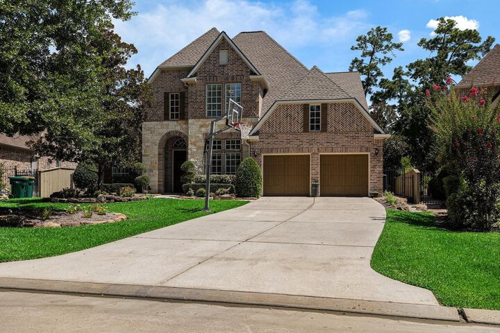 31 Wood Manor Place  The Woodlands TX 77381 photo