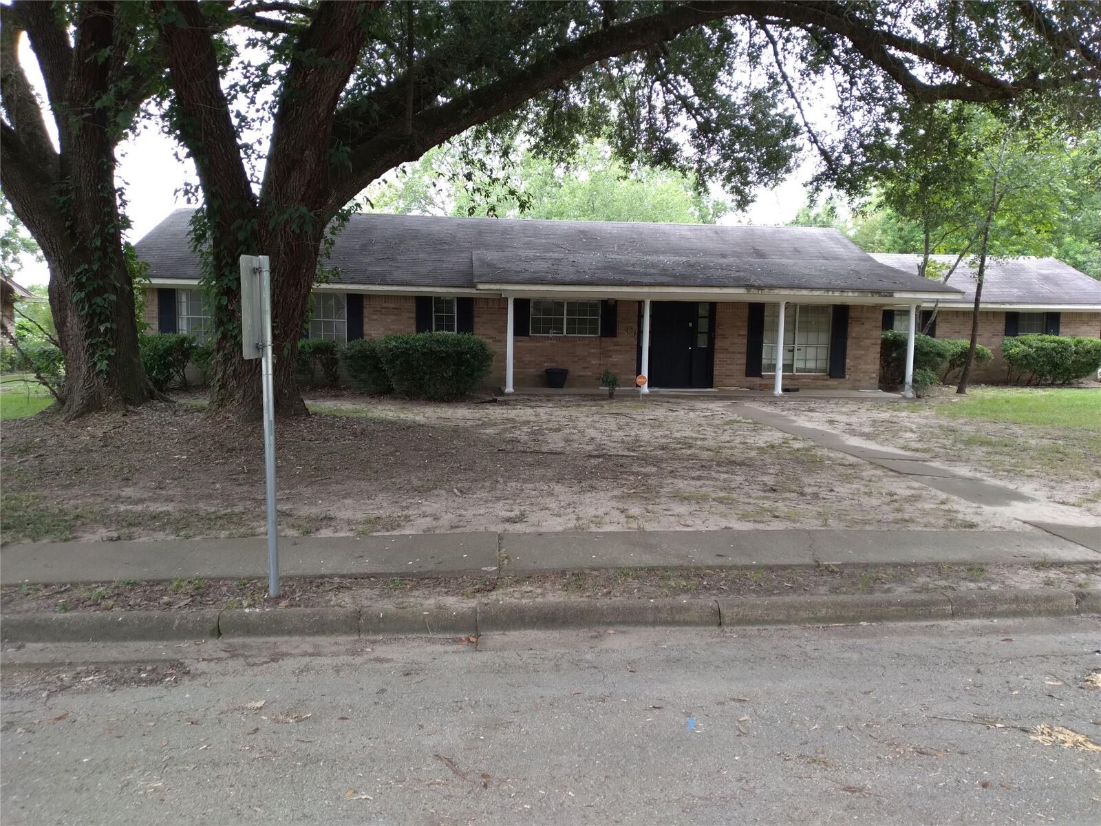 Property Photo: 1301 Plantation Drive TX 75835