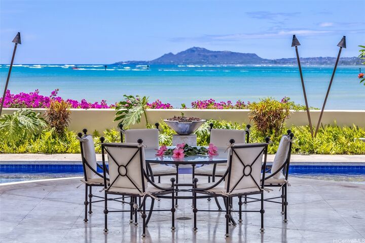 Property Photo: 255/257 Portlock Road HI 96825