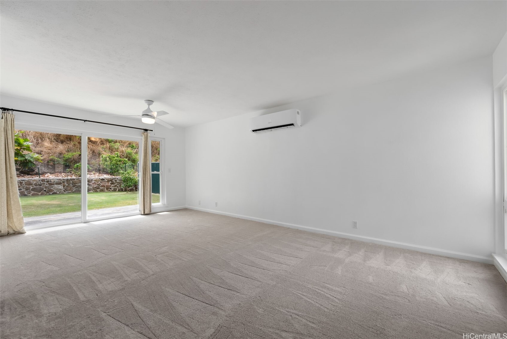 Property Photo: 1205 Lunalilo Home Road HI 96825