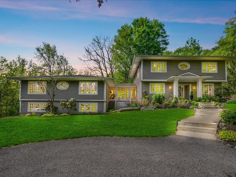 Property Photo:  1 Sky View Court  NY 12589 