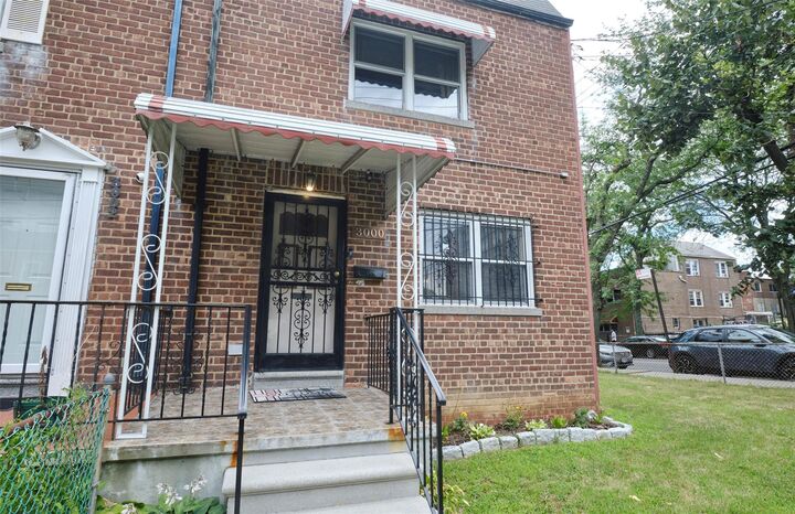 3000 Radcliff Avenue  Bronx NY 10469 photo
