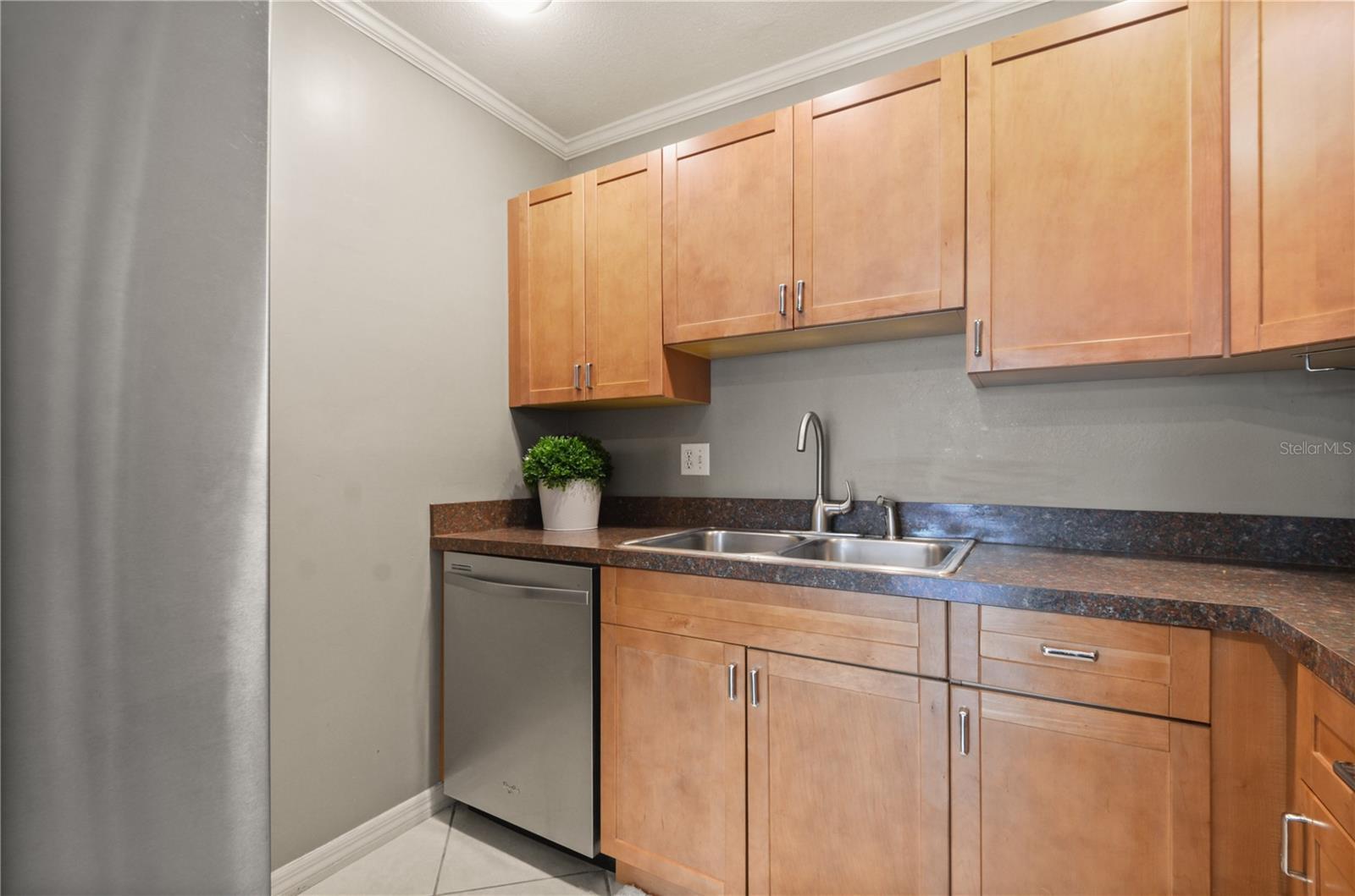 Property Photo:  128 W America Street 21  FL 32801 