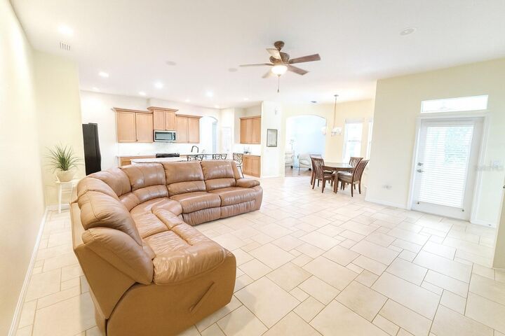 Property Photo: 20575 Nettleton St FL 32833