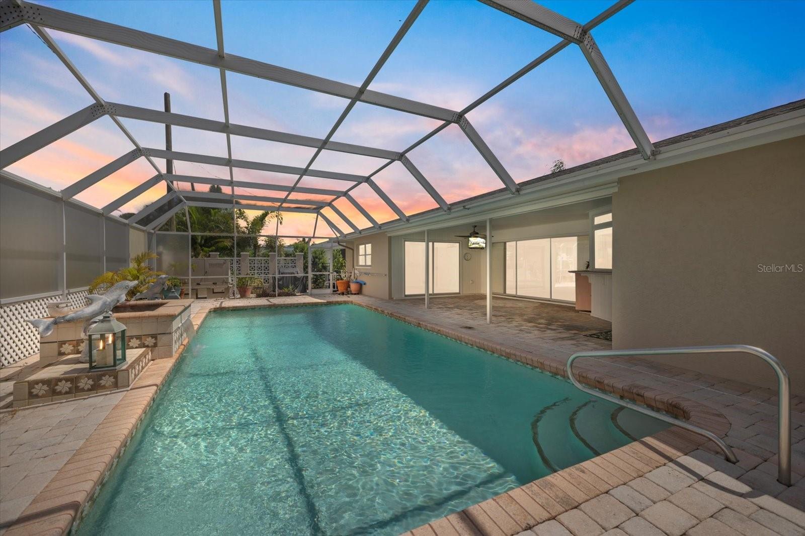 Property Photo: 315 Park Boulevard N FL 34285