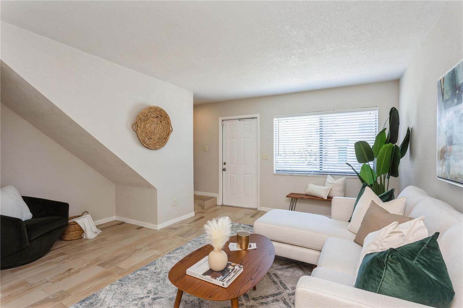 Property Photo: 2052 Kings Highway 8 FL 33755
