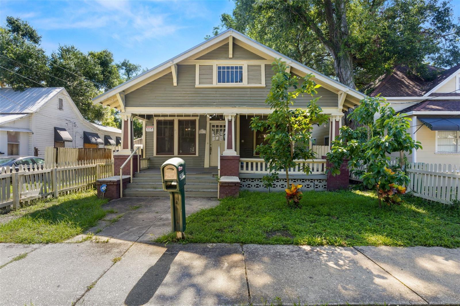 2813 N Morgan Street  Tampa FL 33602 photo