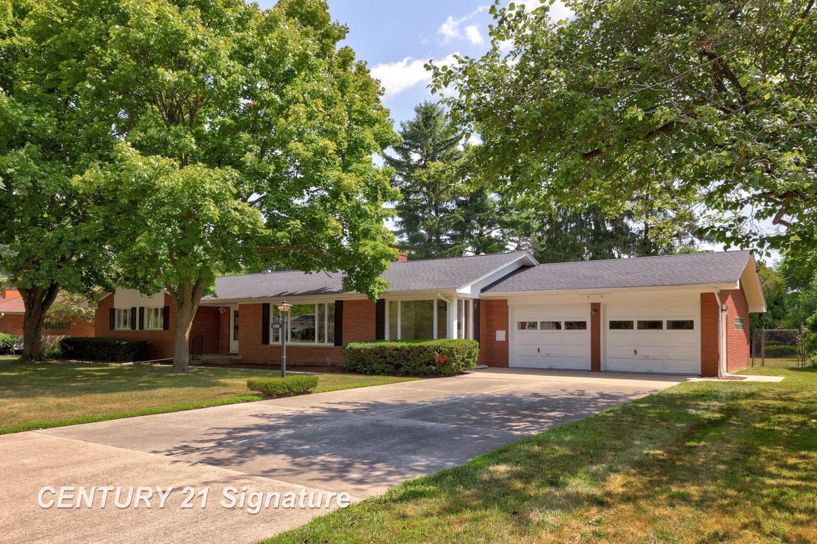 Property Photo: 1330 Lathrup Avenue MI 48638