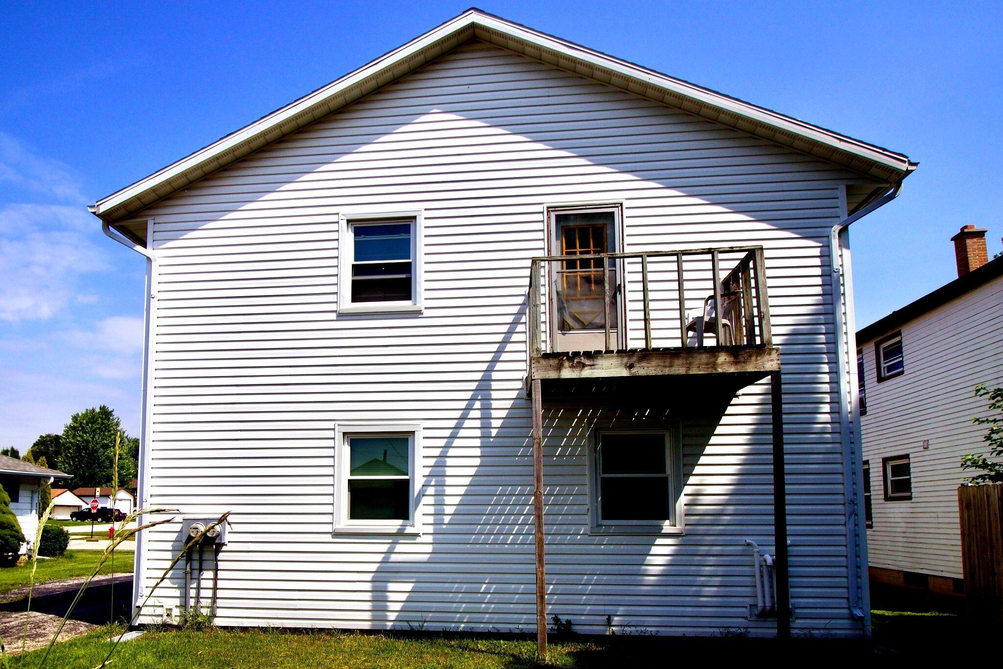 Property Photo: 633 Columbia Ave WI 53172
