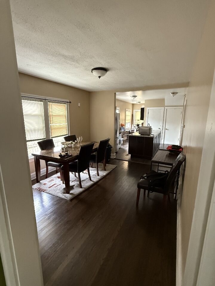 Property Photo: 2211 Foster Street IL 60201