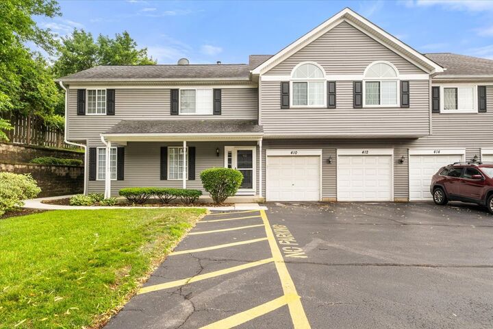 Property Photo: 410 Village Creek Drive 410 IL 60156