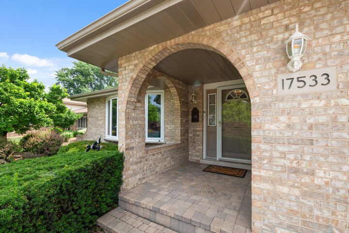 Property Photo: 17533 Pecan Lane IL 60487