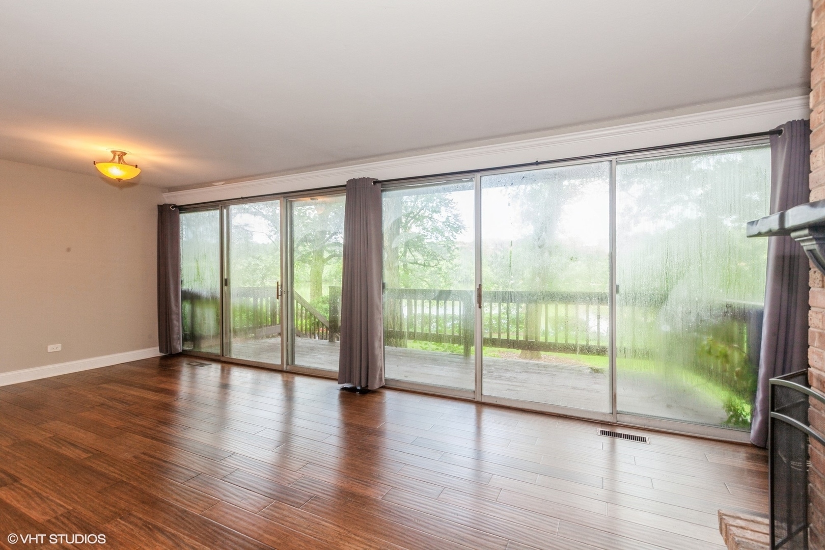 Property Photo: 5507 E Lake Drive 101-B IL 60532