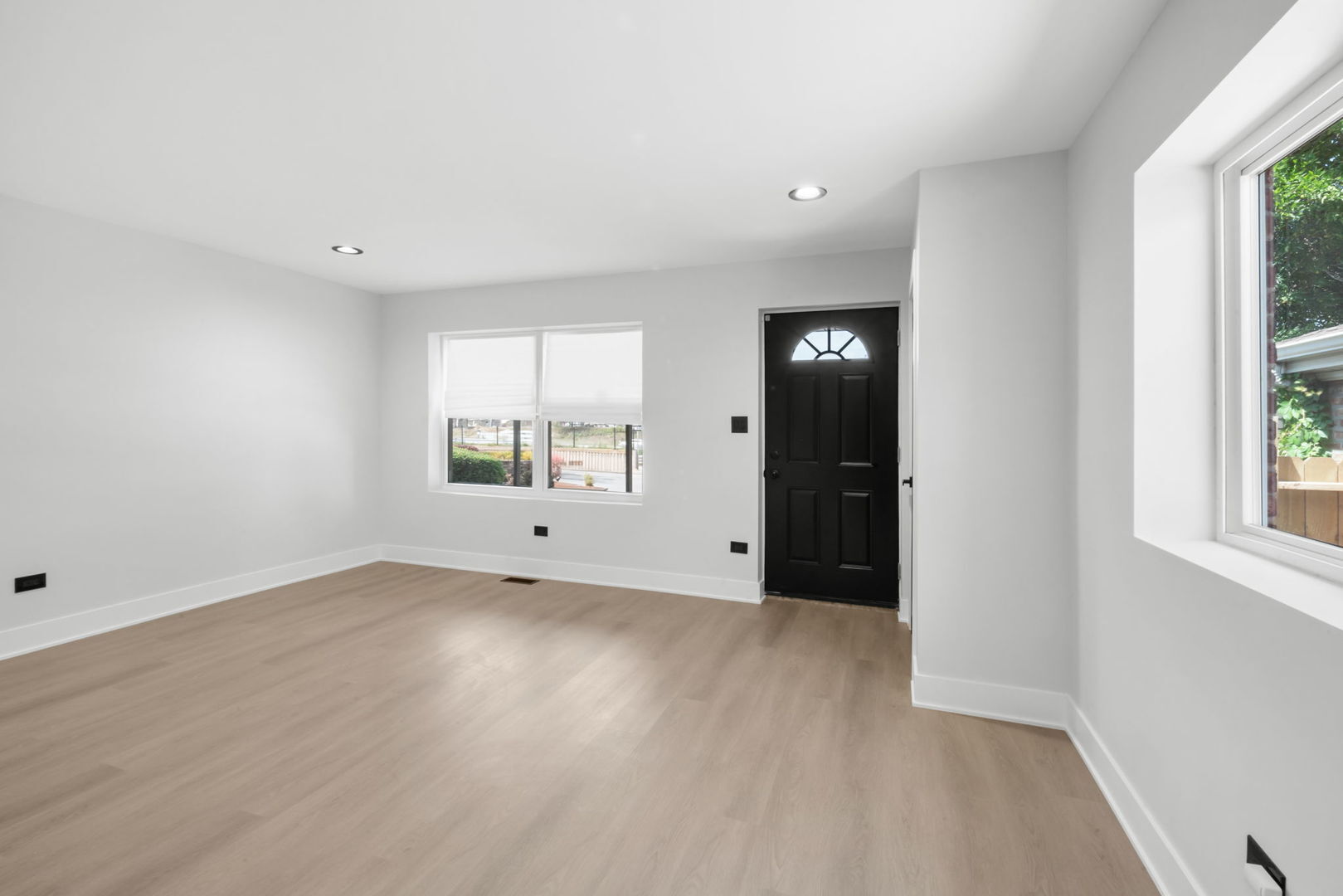 Property Photo: 8831 S State Street IL 60619
