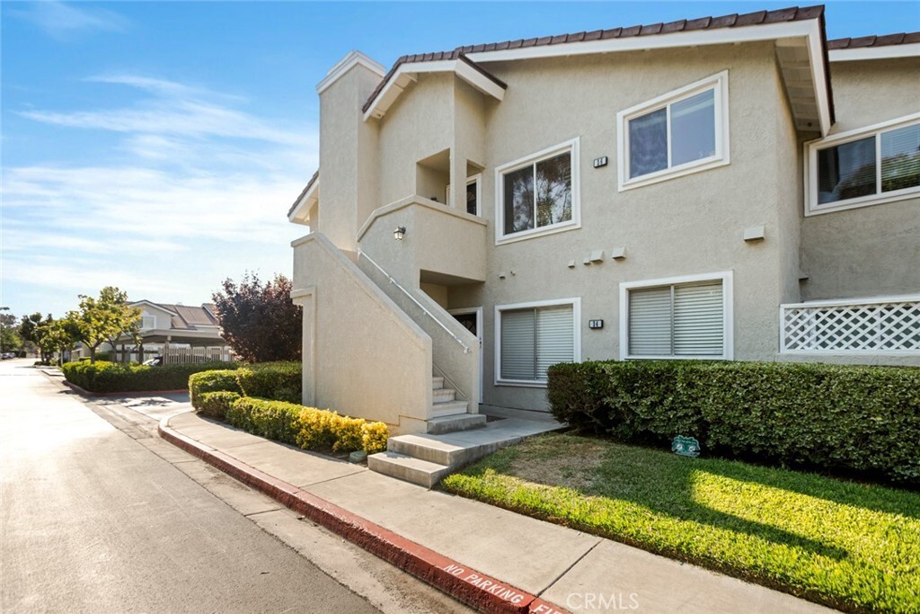 Property Photo: 36 Greenmoor 18 CA 92614