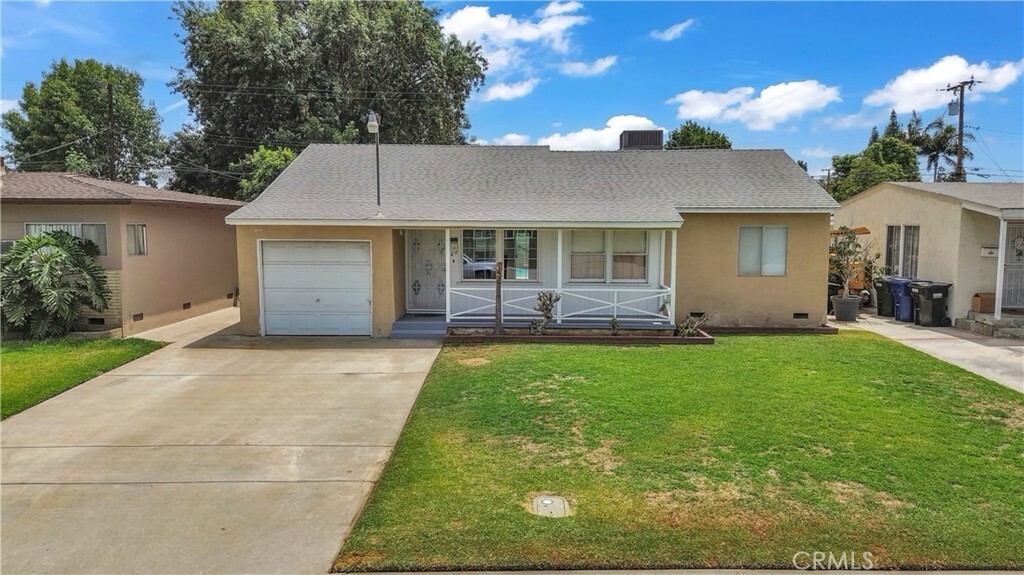 Property Photo:  9838 Maxine Street  CA 90660 