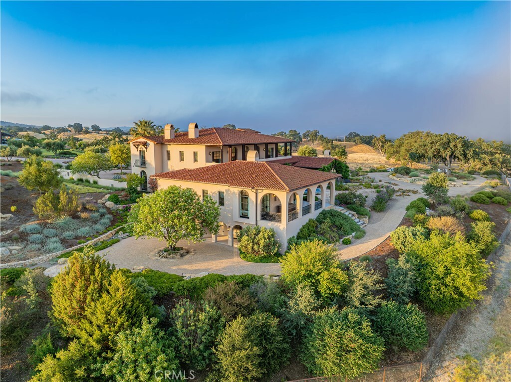 Property Photo:  3030 Templeton  CA 93465 