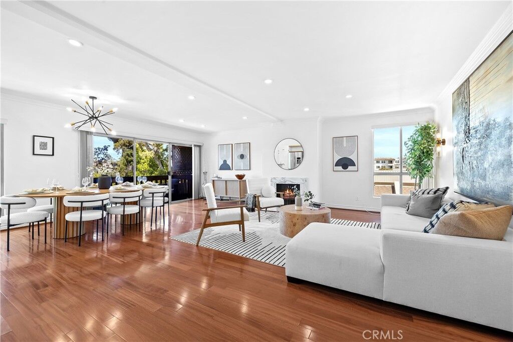 Property Photo:  5115 Kester Avenue 302  CA 91403 